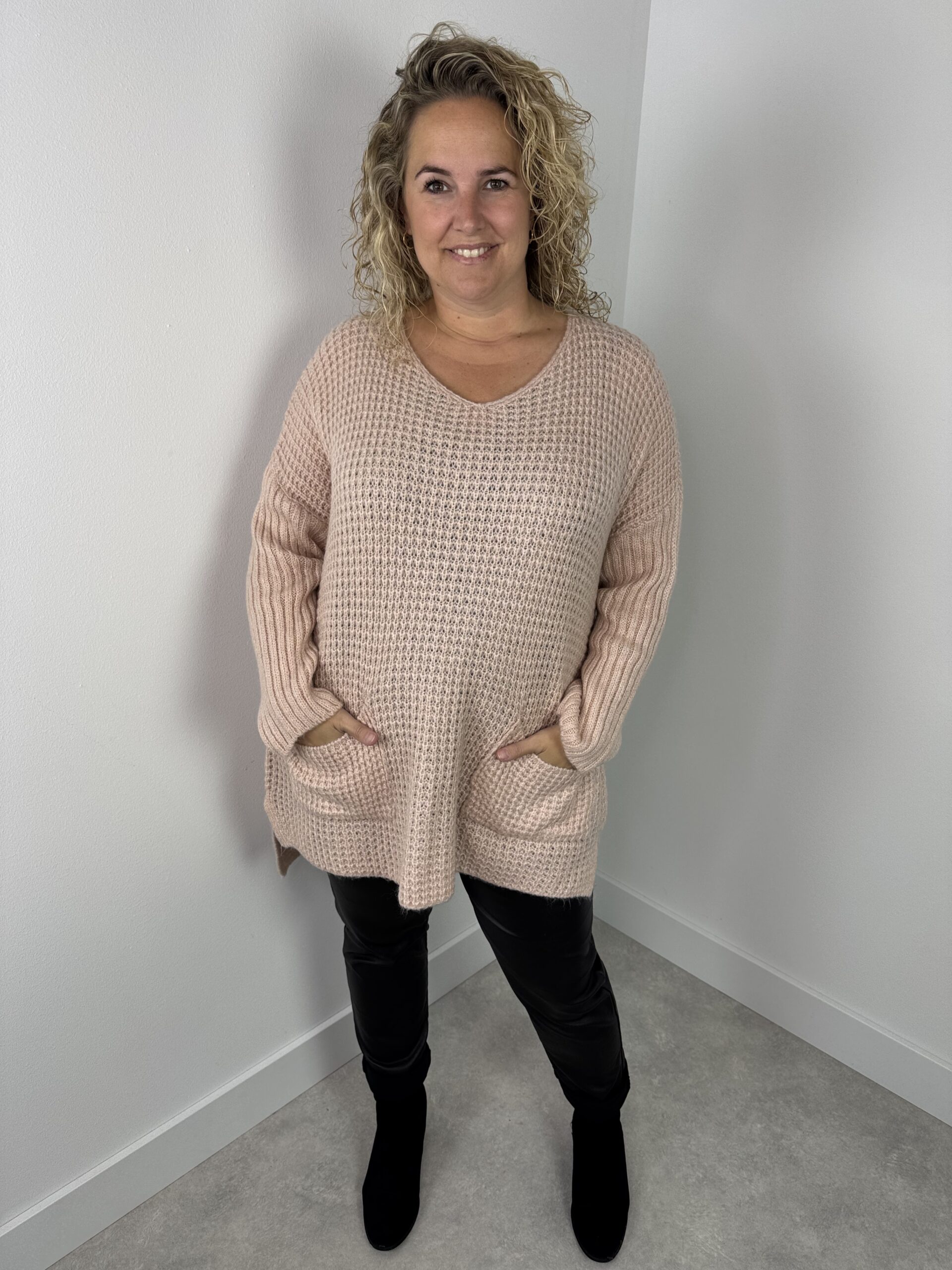 Trui Madonna roze - nr. 6400