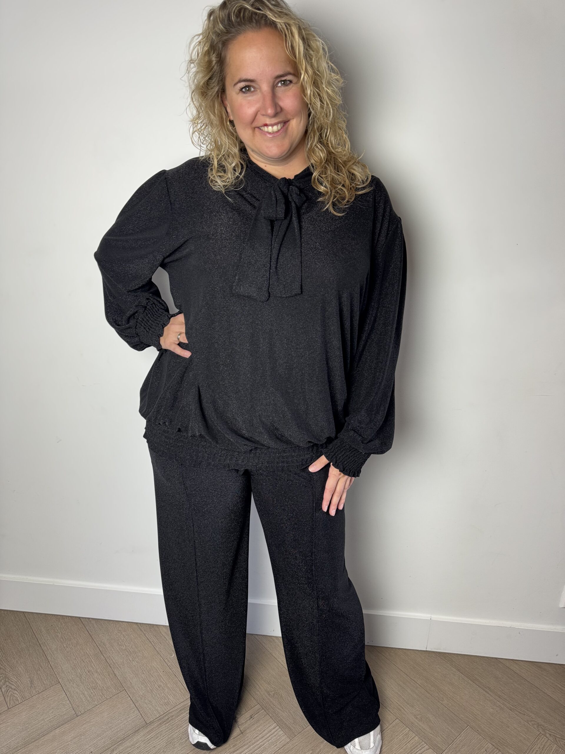 Broek glinster zwart nr.113