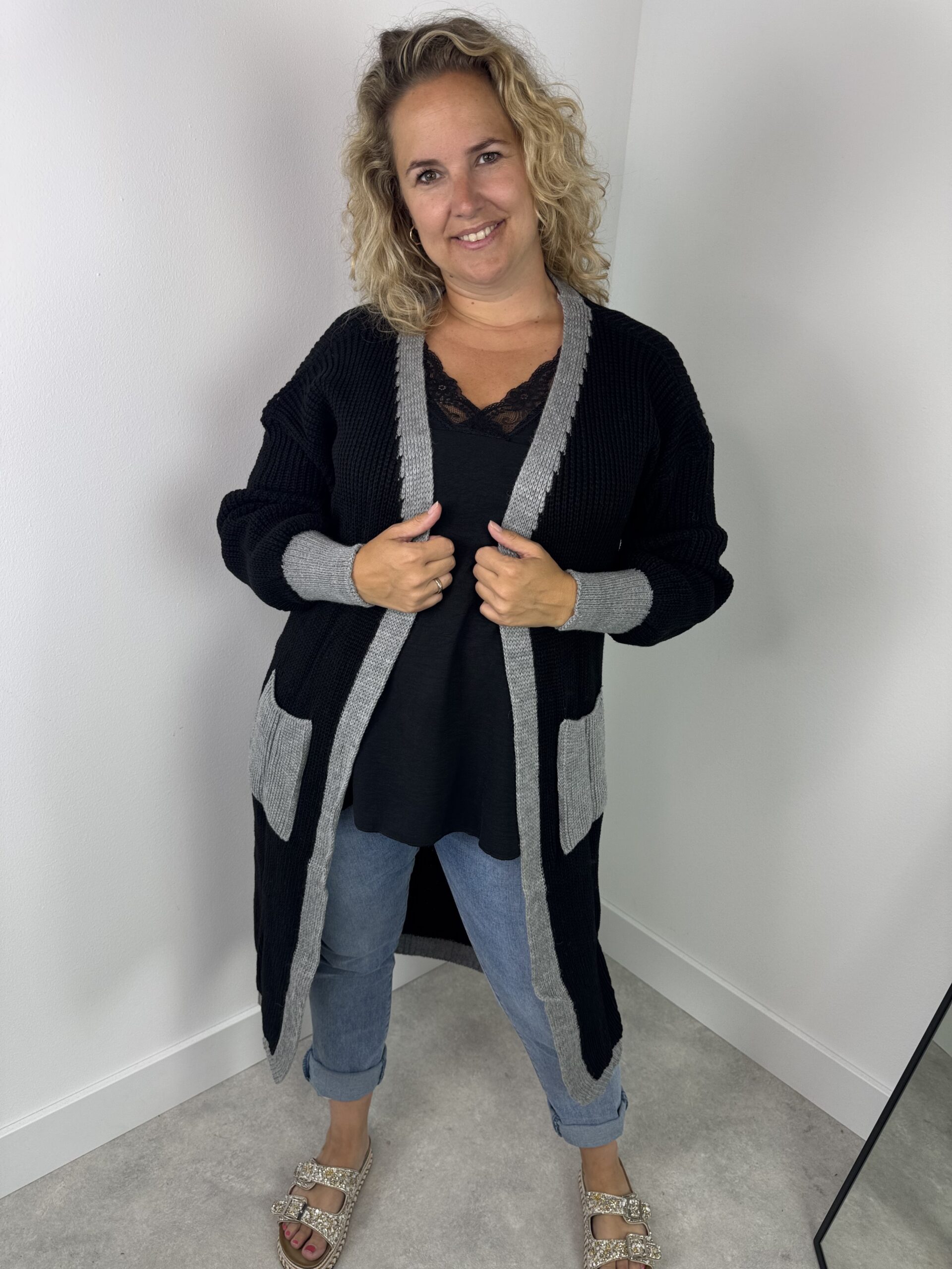 vest nr.0104( one size 42,44,46)zwart/grijs
